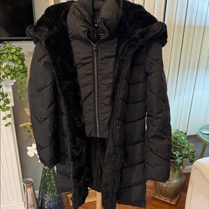 LAUNDRY Black Puffer Coat with Faux Fur Trim